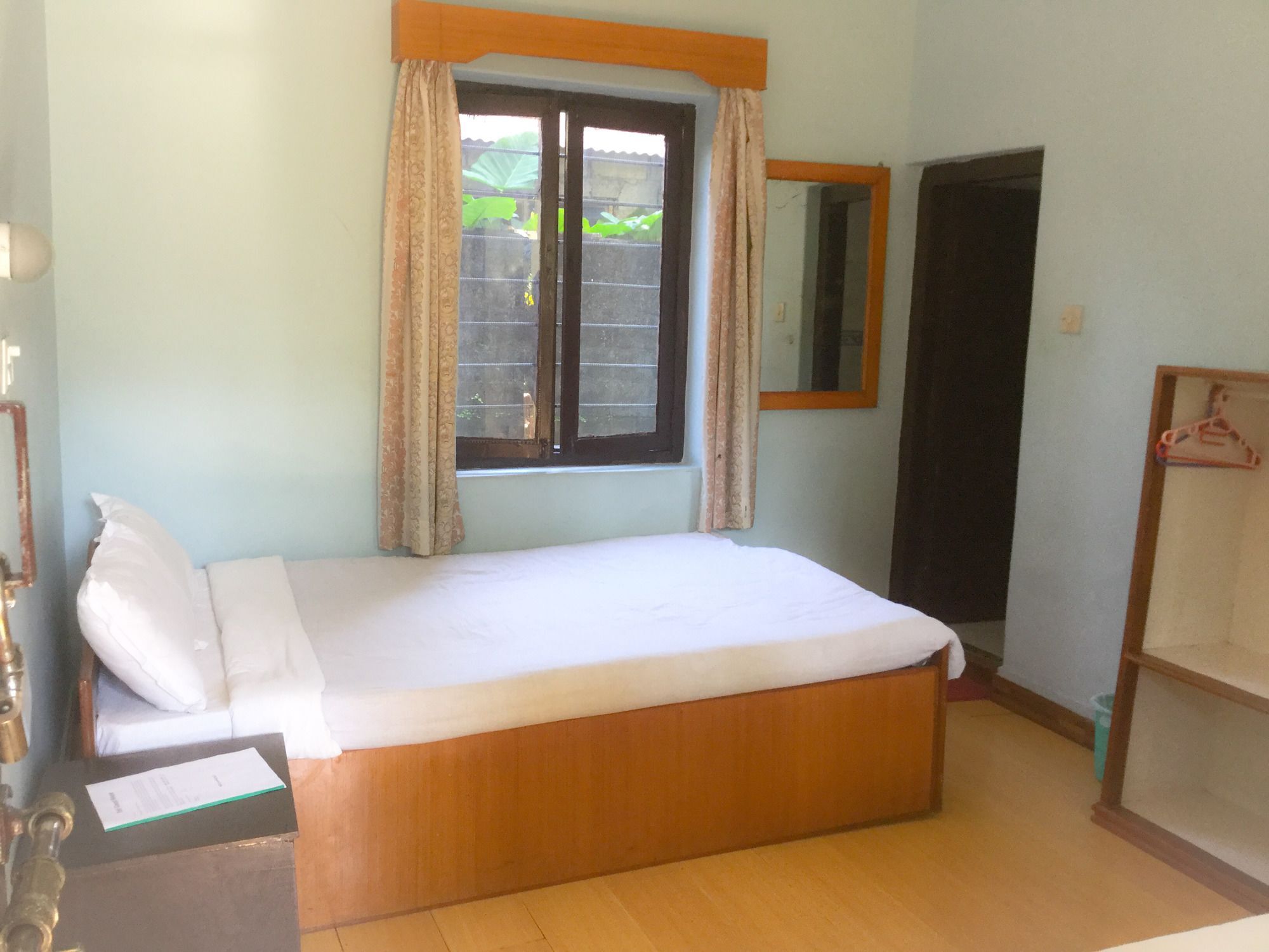 Yeti Guest House ポカラ エクステリア 写真