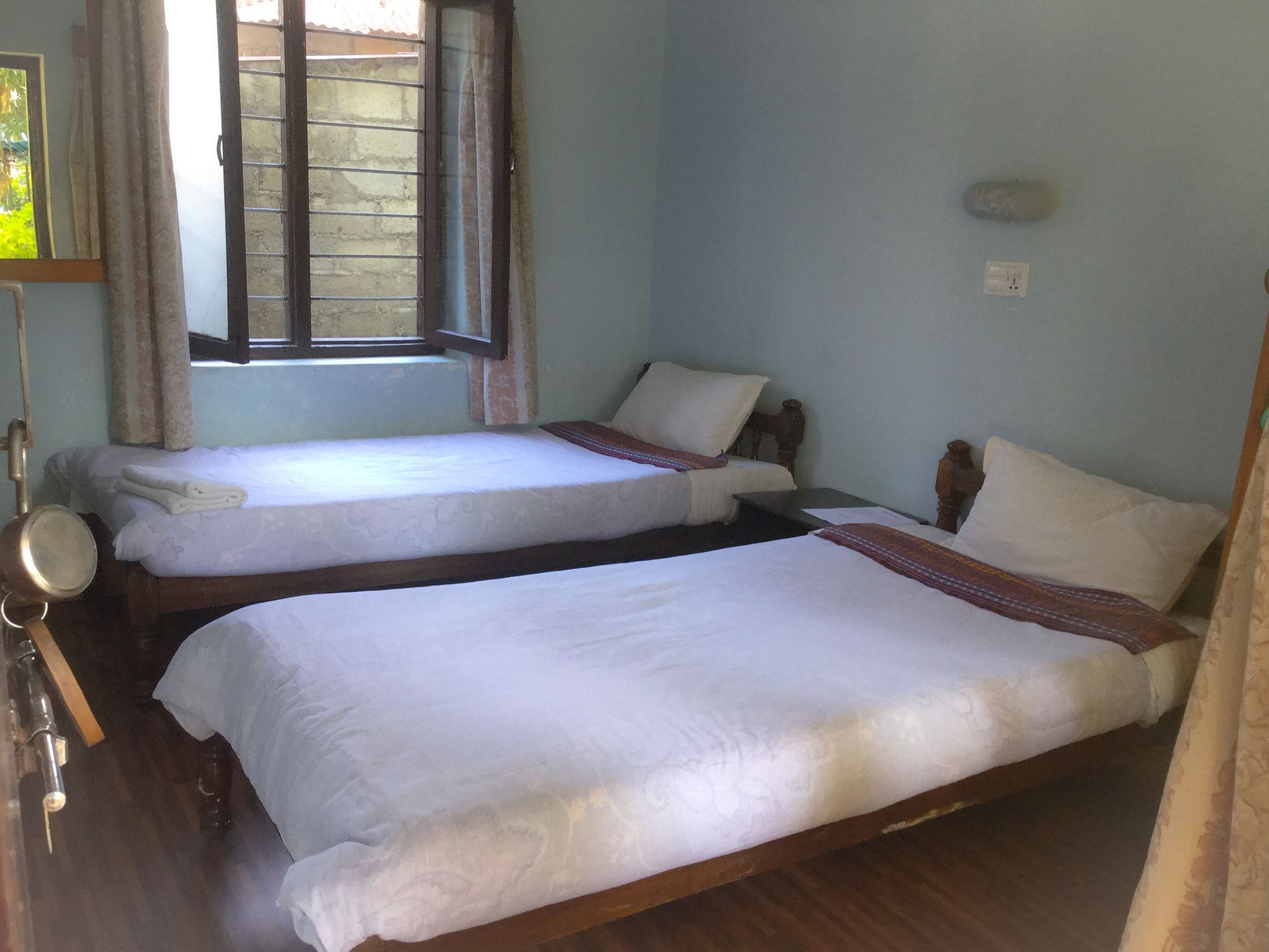 Yeti Guest House ポカラ エクステリア 写真